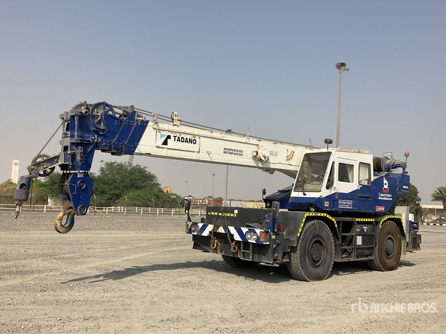 Tadano TR300EX - Grue automotrice lente: photos 1 Tadano TR300EX - Grue automotrice lente: photos 1
