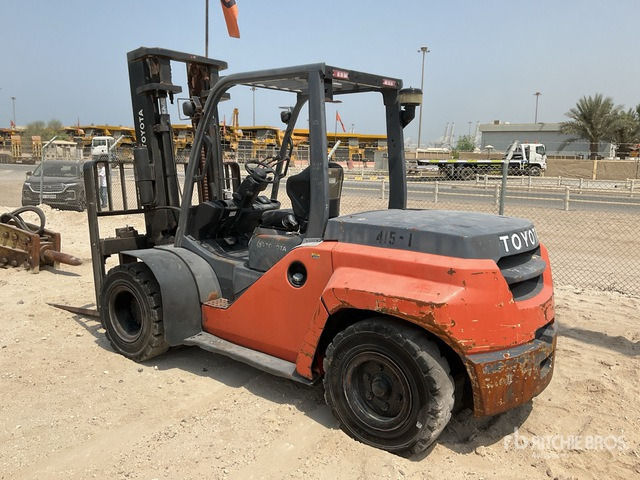 Toyota 8FD70U - Chariot élévateur diesel: photos 3 Toyota 8FD70U - Chariot élévateur diesel: photos 3