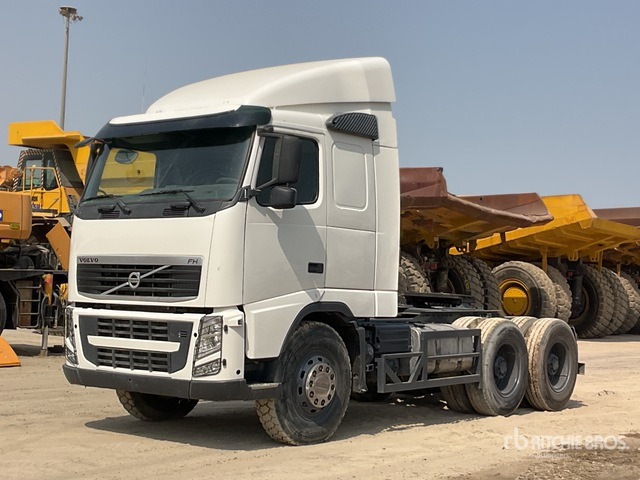 2014 Volvo FH 6x4 T/A Sleeper Truck Tractor - Tracteur routier: photos 1 2014 Volvo FH 6x4 T/A Sleeper Truck Tractor - Tracteur routier: photos 1