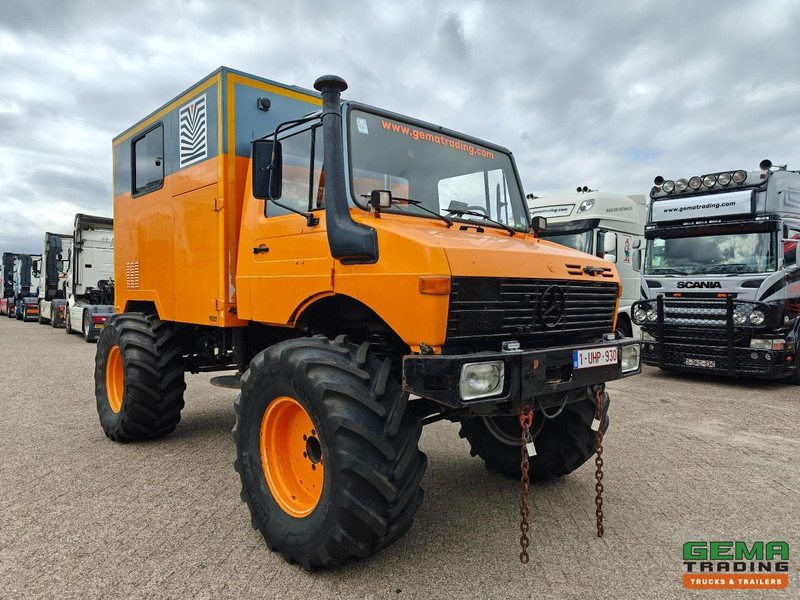 Mercedes-Benz Unimog 1300L 4x4 Handgeschakeld - GeslotenBak - PTO - Hydr. steunpoten - Webasto - SondeerWagen - Camion: photos 4 Mercedes-Benz Unimog 1300L 4x4 Handgeschakeld - GeslotenBak - PTO - Hydr. steunpoten - Webasto - SondeerWagen - Camion: photos 4