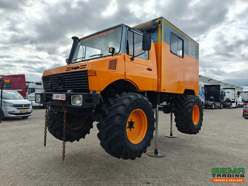 Mercedes-Benz Unimog 1300L 4x4 Handgeschakeld - GeslotenBak - PTO - Hydr. steunpoten - Webasto - SondeerWagen - Camion: photos 1 Mercedes-Benz Unimog 1300L 4x4 Handgeschakeld - GeslotenBak - PTO - Hydr. steunpoten - Webasto - SondeerWagen - Camion: photos 1