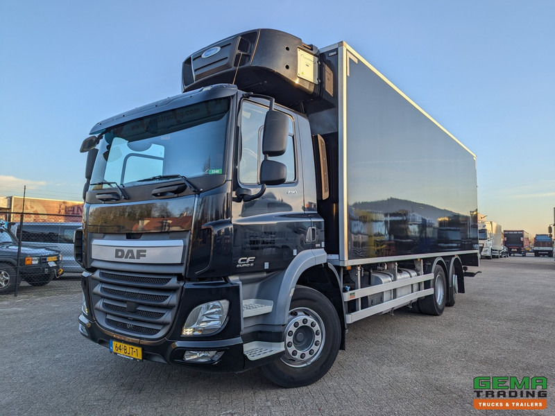 DAF CF 290 FAN 6x2/4 DagCab Euro6 - Koel-VriesBak 7.9m + Carrier Supra 1150MT + Laadklep 2000kg - 07/2025APK - Camion frigorifique: photos 1 DAF CF 290 FAN 6x2/4 DagCab Euro6 - Koel-VriesBak 7.9m + Carrier Supra 1150MT + Laadklep 2000kg - 07/2025APK - Camion frigorifique: photos 1