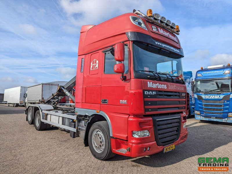 DAF FAS XF105.460 6x2 SuperSpaceCab Euro5 - VDL Haakarm Systeem 20T - Dubbele Vangmuil - LiftAs - 11/2025 APK - Camion ampliroll: photos 4 DAF FAS XF105.460 6x2 SuperSpaceCab Euro5 - VDL Haakarm Systeem 20T - Dubbele Vangmuil - LiftAs - 11/2025 APK - Camion ampliroll: photos 4