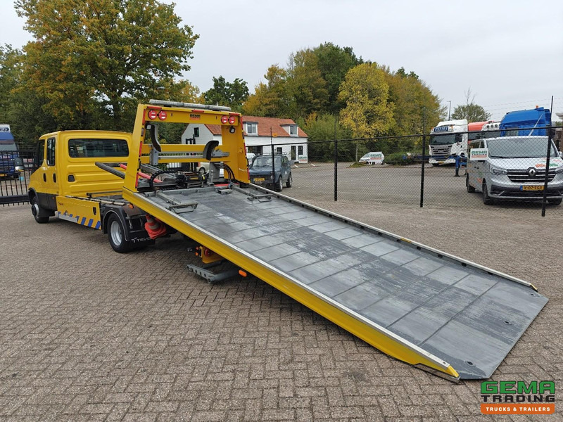 Iveco / Tevor 70C18/TR24 4x2 DubbelCabine Euro6D - TEVOR ZP30-C1 + Bril 1800KG - Afstandsbediening - 03/2026 APK - Remorqueuse: photos 3 Iveco / Tevor 70C18/TR24 4x2 DubbelCabine Euro6D - TEVOR ZP30-C1 + Bril 1800KG - Afstandsbediening - 03/2026 APK - Remorqueuse: photos 3