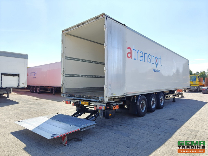 Kögel SKH24 3-Assen SAF - Gesloten Opbouw - LiftAs - Schijfremmen - Laadklep 2000KG - Semi-remorque fourgon: photos 1 Kögel SKH24 3-Assen SAF - Gesloten Opbouw - LiftAs - Schijfremmen - Laadklep 2000KG - Semi-remorque fourgon: photos 1