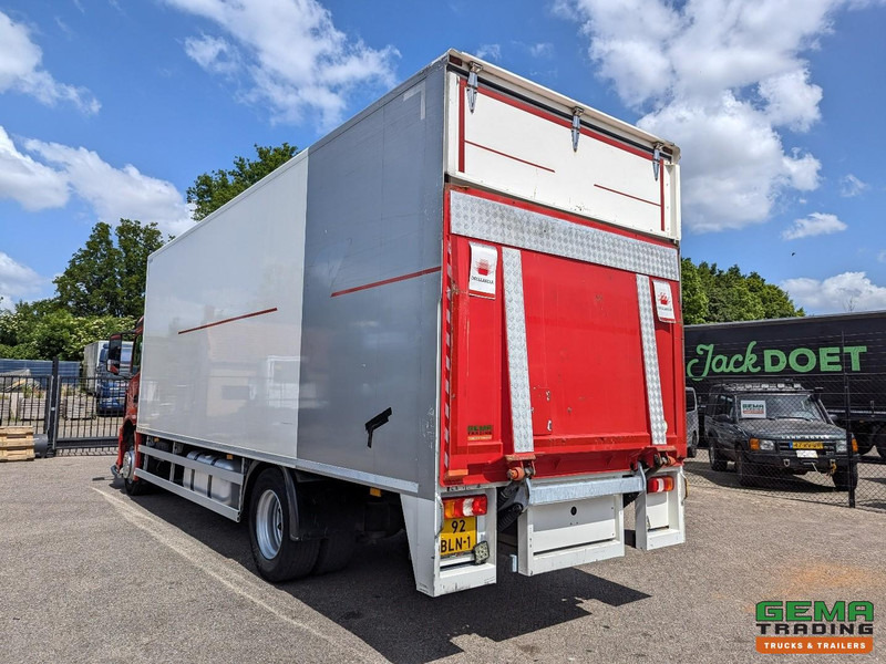 Mercedes-Benz Antos 2027 4x2 Dagcab Euro6C - GeslotenBak 7.6m - Laadklep 2000KG - Camion fourgon: photos 3 Mercedes-Benz Antos 2027 4x2 Dagcab Euro6C - GeslotenBak 7.6m - Laadklep 2000KG - Camion fourgon: photos 3