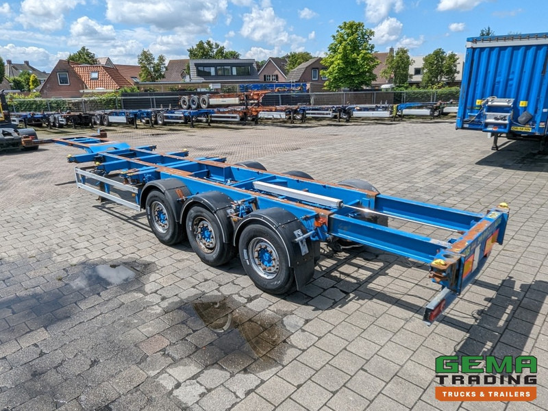 Renders ROC 12.27 CC 3-Assen MB- Lift- Axle - Discbrakes - All Connections - 5210kg (O1914) - Semi-remorque porte-conteneur/ Caisse mobile: photos 4 Renders ROC 12.27 CC 3-Assen MB- Lift- Axle - Discbrakes - All Connections - 5210kg (O1914) - Semi-remorque porte-conteneur/ Caisse mobile: photos 4