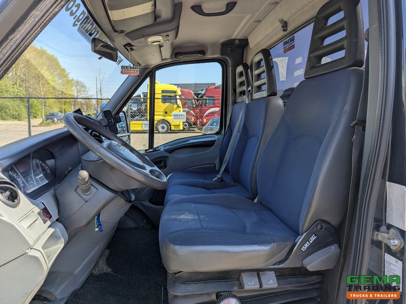 Iveco 35C18/T 4x2 Euro4 - BE-Trekker - 3-Zits - Luchthoorns - NAP - 07/2025APK - Tracteur routier: photos 5 Iveco 35C18/T 4x2 Euro4 - BE-Trekker - 3-Zits - Luchthoorns - NAP - 07/2025APK - Tracteur routier: photos 5