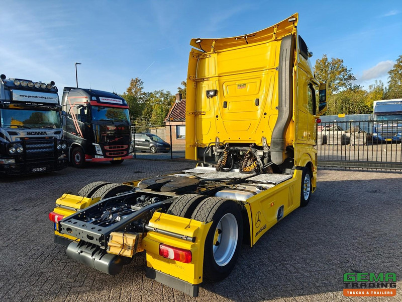 Mercedes-Benz Actros 1848 4x2 Gigaspace Euro6A - MEGA /LowDeck - Standairco - Dubbele Tanks - Hydrauliek - SMARTTacho V2 - Tracteur routier: photos 3 Mercedes-Benz Actros 1848 4x2 Gigaspace Euro6A - MEGA /LowDeck - Standairco - Dubbele Tanks - Hydrauliek - SMARTTacho V2 - Tracteur routier: photos 3