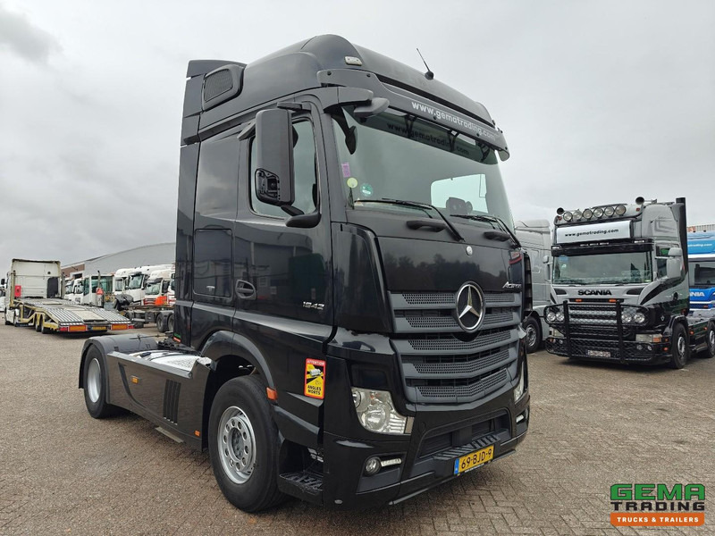 Mercedes-Benz Actros 1942 4x2 Megaspace Euro6 - Dubbele Tanks - SneeuwKettingen - SMARTTacho V2 - 02/2026 APK - Tracteur routier: photos 2 Mercedes-Benz Actros 1942 4x2 Megaspace Euro6 - Dubbele Tanks - SneeuwKettingen - SMARTTacho V2 - 02/2026 APK - Tracteur routier: photos 2
