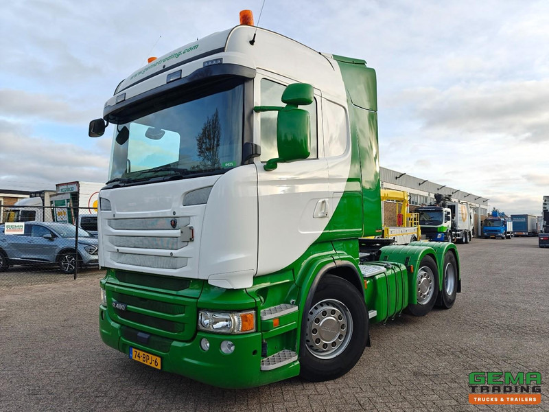 Scania R490 6x2/4 Highline Euro6A - Retarder - NaafReductie - Dubbele Tanks - StandAirco - SMARTTacho v2 - Tracteur routier: photos 1 Scania R490 6x2/4 Highline Euro6A - Retarder - NaafReductie - Dubbele Tanks - StandAirco - SMARTTacho v2 - Tracteur routier: photos 1