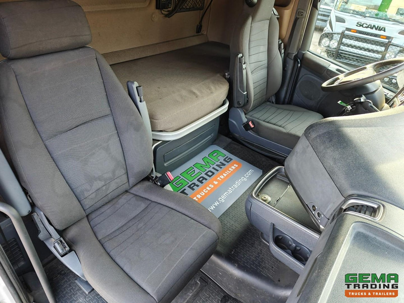 Tracteur routier Scania R490 6x2/4 Highline Euro6A - Retarder - NaafReductie - Dubbele Tanks - StandAirco - SMARTTacho v2: photos 6 Tracteur routier Scania R490 6x2/4 Highline Euro6A - Retarder - NaafReductie - Dubbele Tanks - StandAirco - SMARTTacho v2: photos 6