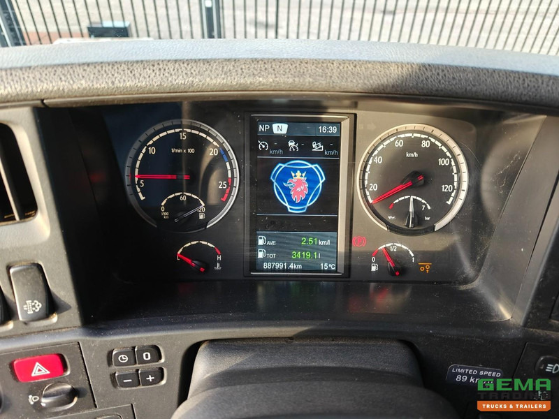 Tracteur routier Scania R490 6x2/4 Highline Euro6A - Retarder - NaafReductie - Dubbele Tanks - StandAirco - SMARTTacho v2: photos 15 Tracteur routier Scania R490 6x2/4 Highline Euro6A - Retarder - NaafReductie - Dubbele Tanks - StandAirco - SMARTTacho v2: photos 15