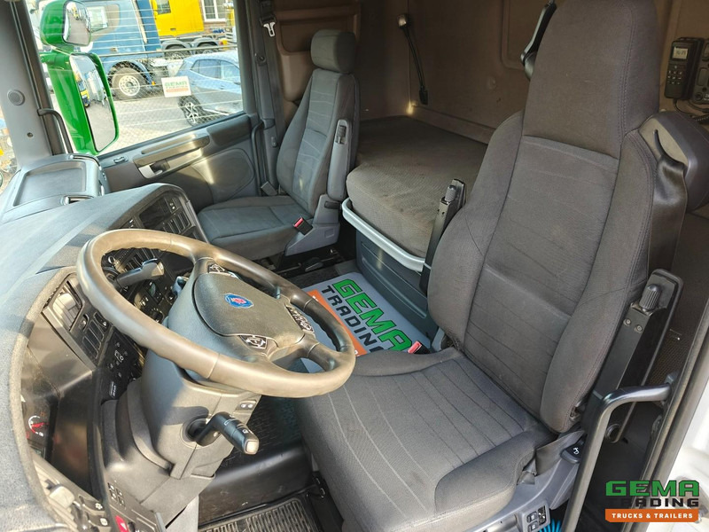 Tracteur routier Scania R490 6x2/4 Highline Euro6A - Retarder - NaafReductie - Dubbele Tanks - StandAirco - SMARTTacho v2: photos 13 Tracteur routier Scania R490 6x2/4 Highline Euro6A - Retarder - NaafReductie - Dubbele Tanks - StandAirco - SMARTTacho v2: photos 13
