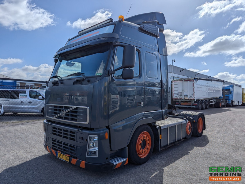 Volvo FH400 6x2 Globetrotter XL Euro5 - XLOW/Mega - Dubbele Tanks - Hefschotel - 08/2025APK - Tracteur routier: photos 1 Volvo FH400 6x2 Globetrotter XL Euro5 - XLOW/Mega - Dubbele Tanks - Hefschotel - 08/2025APK - Tracteur routier: photos 1
