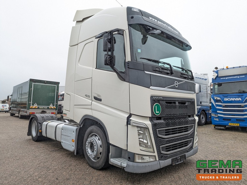 Volvo FH420 4x2 Euro6 FH420 4x2 Globetrotter Euro6 - XLOW / Mega - VEB+ - Double Tanks - Air Suspension (T1540) - Tracteur routier: photos 2 Volvo FH420 4x2 Euro6 FH420 4x2 Globetrotter Euro6 - XLOW / Mega - VEB+ - Double Tanks - Air Suspension (T1540) - Tracteur routier: photos 2