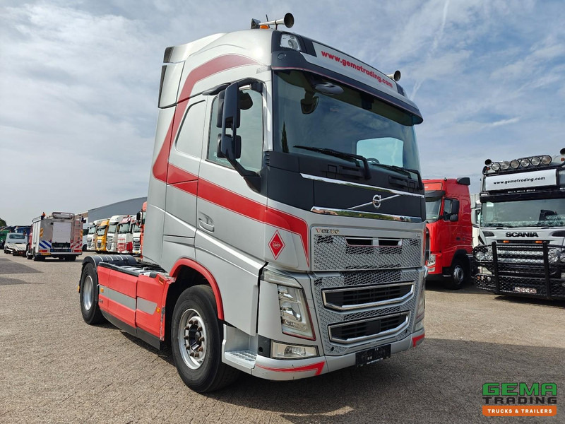 Volvo FH460 4x2 Globetrotter Euro6 - JB - KiepHydrauliek - Dubbele Tanks - 12/2025 APK - Tracteur routier: photos 2 Volvo FH460 4x2 Globetrotter Euro6 - JB - KiepHydrauliek - Dubbele Tanks - 12/2025 APK - Tracteur routier: photos 2