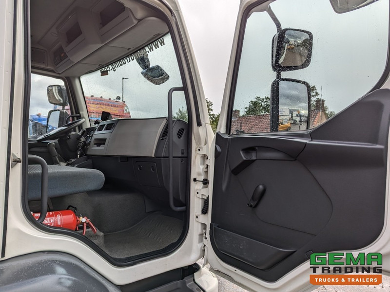 Camion isothermique Volvo FL210 4x2 Daycab 18Ton Euro5 Handgeschakeld - Koel-VriesBak 8.40M - Frigo Block - Laadklep 1500KG: photos 12