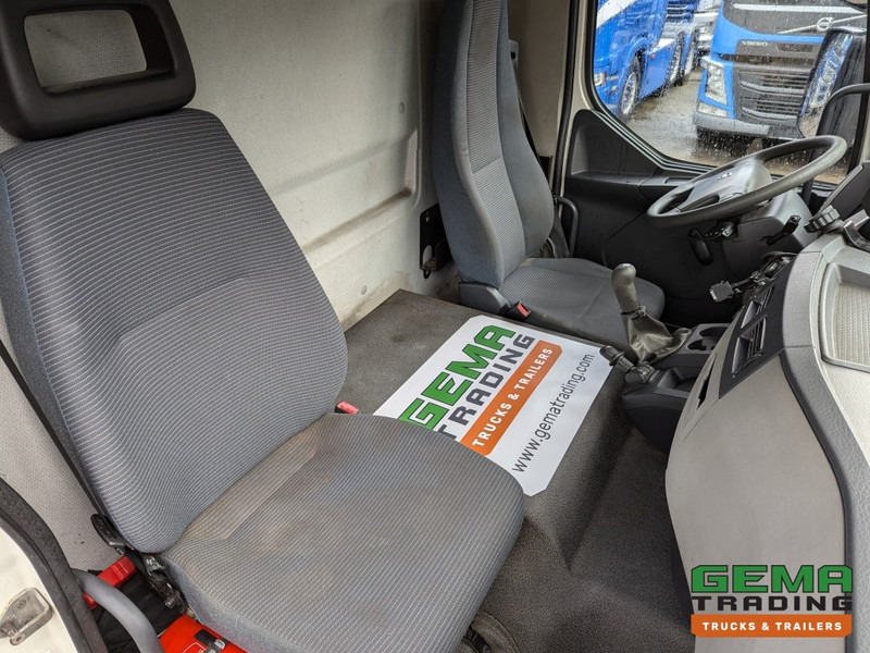 Camion isothermique Volvo FL210 4x2 Daycab 18Ton Euro5 Handgeschakeld - Koel-VriesBak 8.40M - Frigo Block - Laadklep 1500KG: photos 16