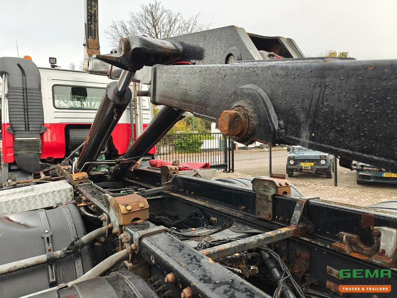 Camion ampliroll Volvo FM 460 8x4/4 Dagcabine Euro6B - HaakarmSysteem Hyvalift 30.62S 30T - NaafReductie - Lift/NaloopAs - Vangmuil: photos 9 Camion ampliroll Volvo FM 460 8x4/4 Dagcabine Euro6B - HaakarmSysteem Hyvalift 30.62S 30T - NaafReductie - Lift/NaloopAs - Vangmuil: photos 9