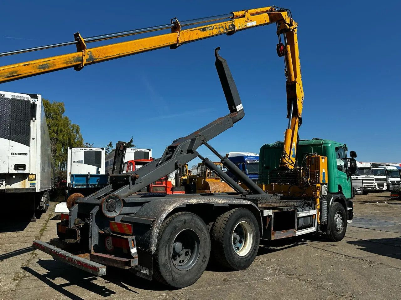 Scania P114-380 6X2 Ampirol + Heila 13000 5T Crane Manu - Camion porte-conteneur/ Caisse mobile: photos 5 Scania P114-380 6X2 Ampirol + Heila 13000 5T Crane Manu - Camion porte-conteneur/ Caisse mobile: photos 5