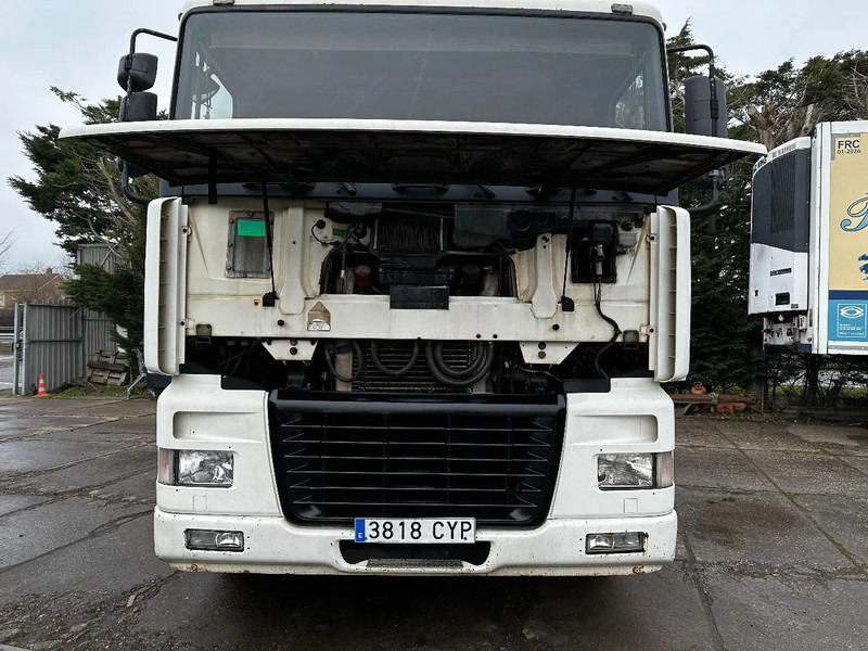 DAF XF 95.380 4X2 Tractor-unit Spring/Air ZF Manual Euro2 PTO - Tracteur routier: photos 5 DAF XF 95.380 4X2 Tractor-unit Spring/Air ZF Manual Euro2 PTO - Tracteur routier: photos 5
