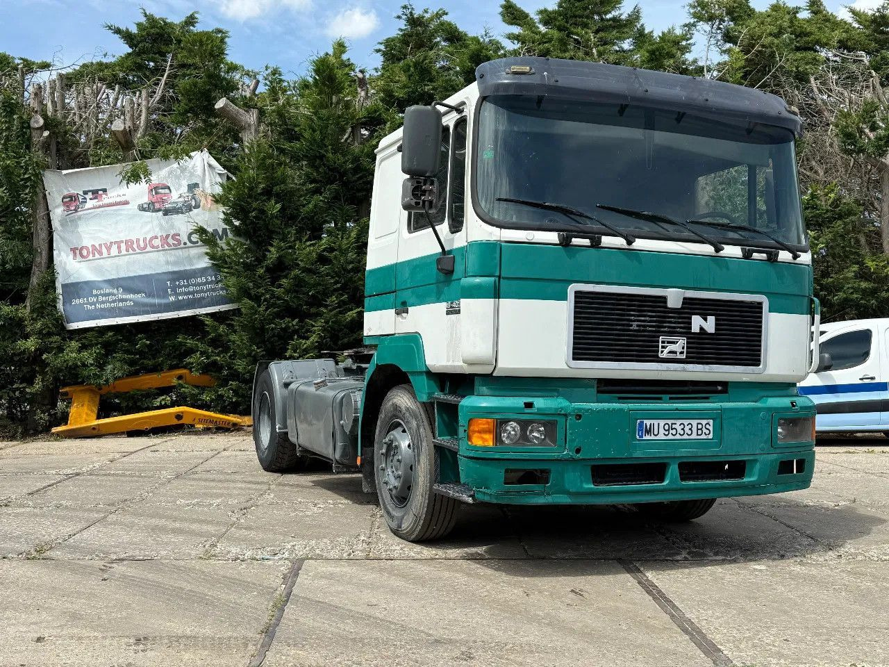 MAN 19.403 4X2 Tractor-unit Spring/Air ZF Manual Gea - Tracteur routier: photos 1 MAN 19.403 4X2 Tractor-unit Spring/Air ZF Manual Gea - Tracteur routier: photos 1