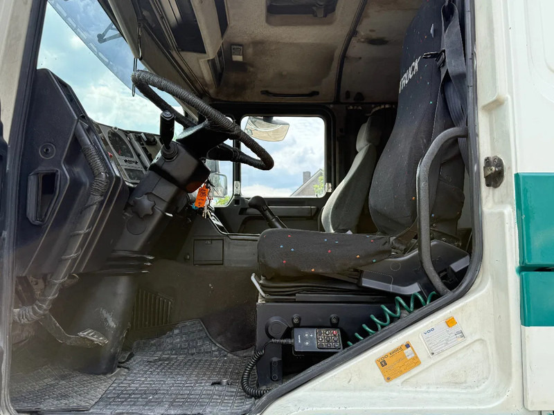 Tracteur routier MAN 19.403 4X2 Tractor-unit Spring/Air ZF Manual Gear Low cabine: photos 12