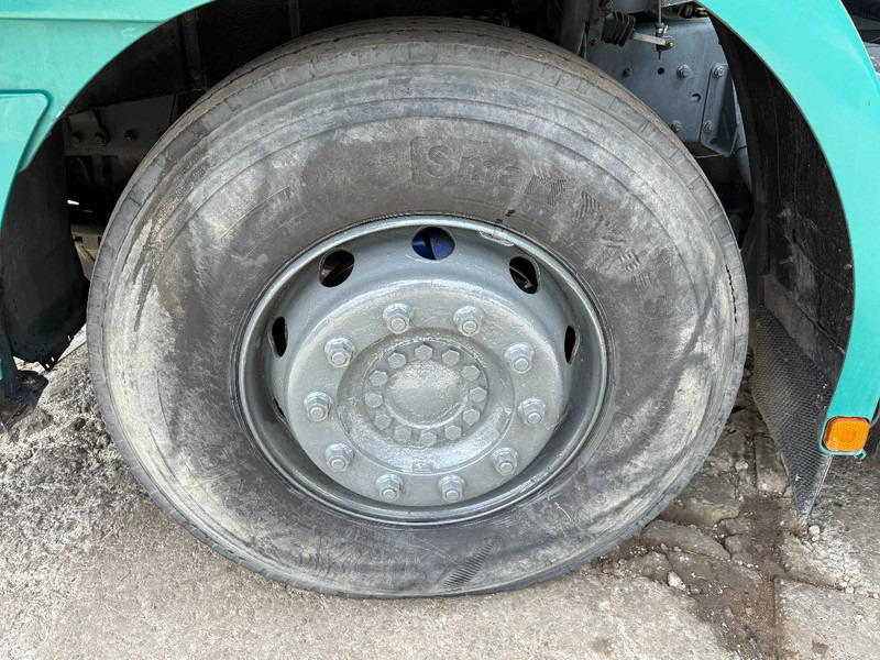 Tracteur routier MAN 19.403 4X2 Tractor-unit Spring/Air ZF Manual Gear Low cabine: photos 11