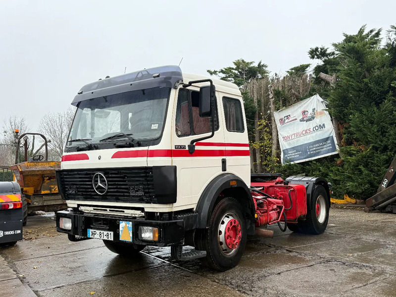 Mercedes-Benz SK 1935 V8 4X2 Tractor-unit Spring/Spring Eps 3 Pedal PTO - Tracteur routier: photos 2 Mercedes-Benz SK 1935 V8 4X2 Tractor-unit Spring/Spring Eps 3 Pedal PTO - Tracteur routier: photos 2