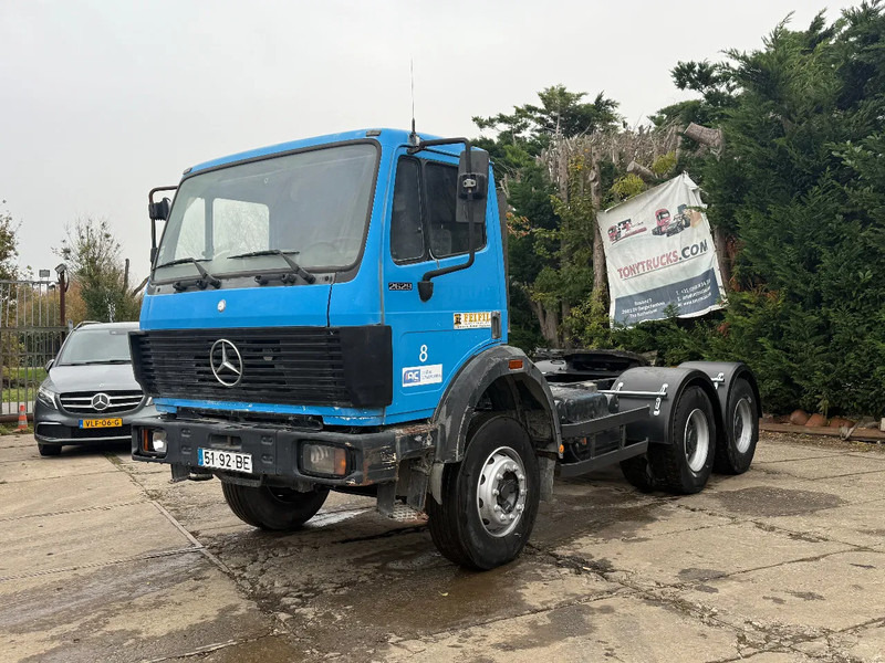 Mercedes-Benz SK 2629 V8 6X4 Tractor-unit Spring/Spring Manual gearbox OM442 - Tracteur routier: photos 2 Mercedes-Benz SK 2629 V8 6X4 Tractor-unit Spring/Spring Manual gearbox OM442 - Tracteur routier: photos 2