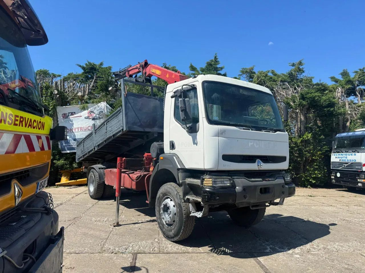 Renault Kerax 340 4X2 Tipper+Crane Spring/Spring Euro2 M - Tracteur routier: photos 1 Renault Kerax 340 4X2 Tipper+Crane Spring/Spring Euro2 M - Tracteur routier: photos 1