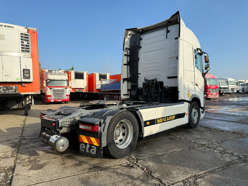 Volvo FH 13.460 4X2 Tractor-unit Spring/Air Retarder PROD2017 HB - Tracteur routier: photos 4 Volvo FH 13.460 4X2 Tractor-unit Spring/Air Retarder PROD2017 HB - Tracteur routier: photos 4