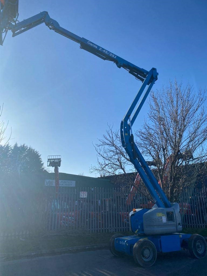 Genie Z 45/25 J BI - Nacelle articulée: photos 5 Genie Z 45/25 J BI - Nacelle articulée: photos 5