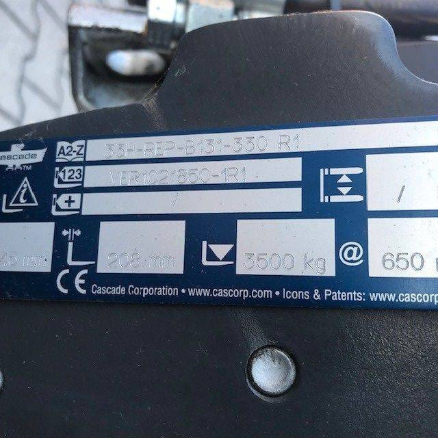 Pinces Cascade 360° Rotating Paper Roll Clamp: photos 9 Pinces Cascade 360° Rotating Paper Roll Clamp: photos 9