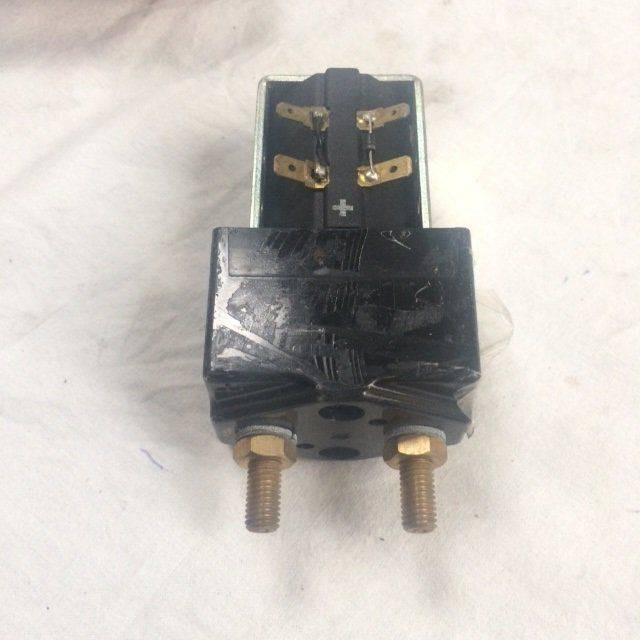 Contactor for Linde P250/W20, Series 127 - Système électrique pour Matériel de manutention: photos 1 Contactor for Linde P250/W20, Series 127 - Système électrique pour Matériel de manutention: photos 1