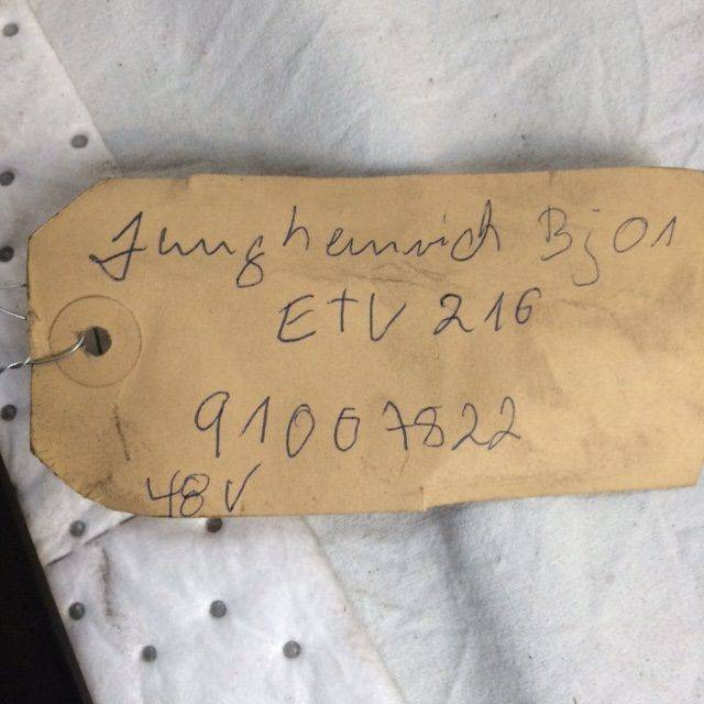 Control panel hood for Jungheinrich ETV 214/216 - Système électrique pour Matériel de manutention: photos 5 Control panel hood for Jungheinrich ETV 214/216 - Système électrique pour Matériel de manutention: photos 5