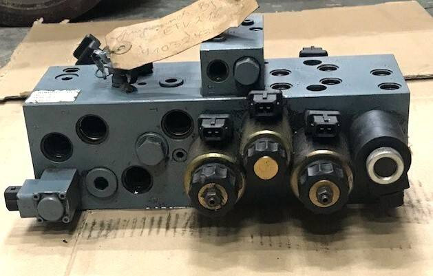 Control valve for Jungheinrich ETV 216 - Valve hydraulique pour Matériel de manutention: photos 4 Control valve for Jungheinrich ETV 216 - Valve hydraulique pour Matériel de manutention: photos 4