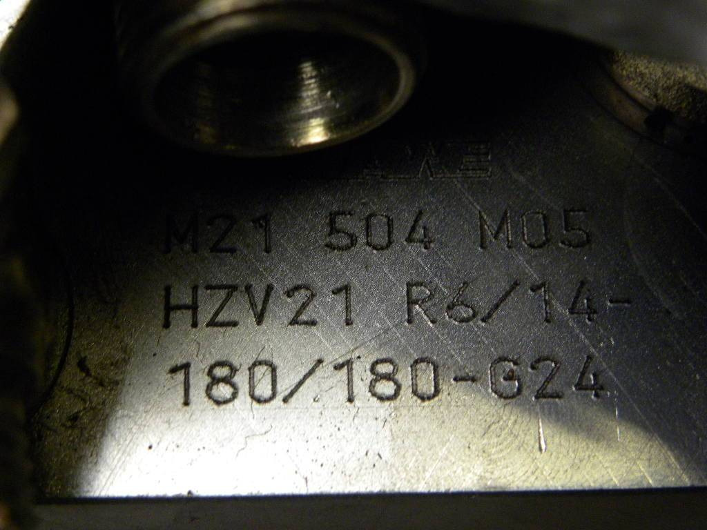 Hydraulic Consol with 2 hydraulic levers for Jungheinrich - Valve hydraulique pour Matériel de manutention: photos 3 Hydraulic Consol with 2 hydraulic levers for Jungheinrich - Valve hydraulique pour Matériel de manutention: photos 3