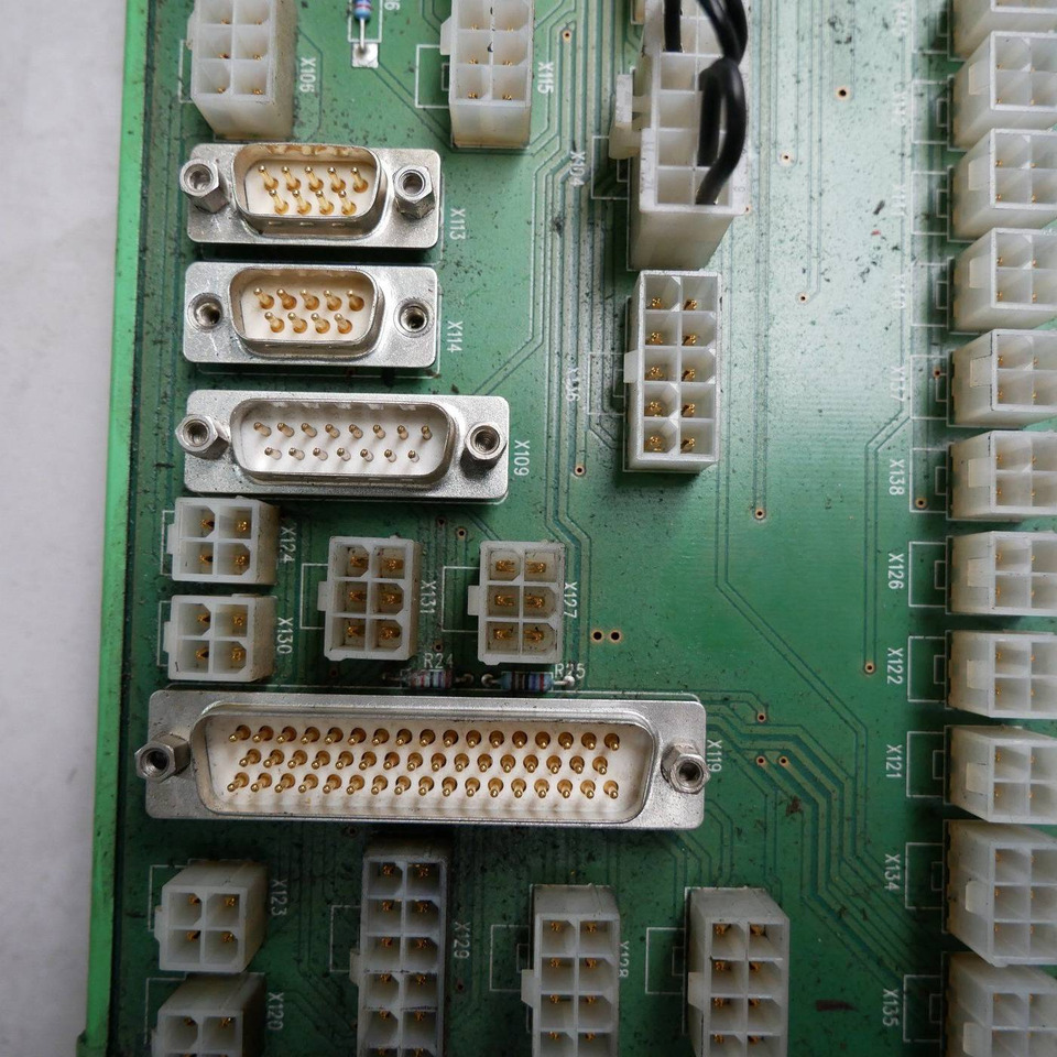 Interface printed board for Dambach, Atlet OMNI 140DCR - Système électrique pour Matériel de manutention: photos 2 Interface printed board for Dambach, Atlet OMNI 140DCR - Système électrique pour Matériel de manutention: photos 2