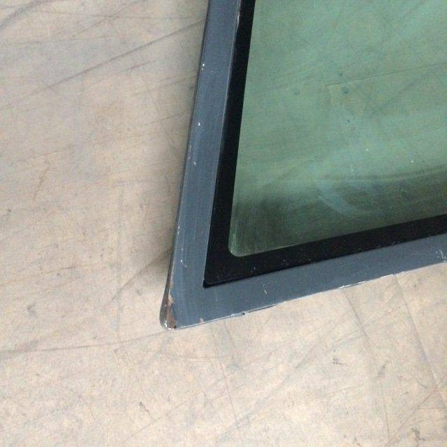 Left door /396/ - Portière et pièces pour Matériel de manutention: photos 3 Left door /396/ - Portière et pièces pour Matériel de manutention: photos 3