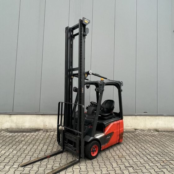 Linde E15 (386-02) EVO - Chariot élévateur électrique: photos 1 Linde E15 (386-02) EVO - Chariot élévateur électrique: photos 1