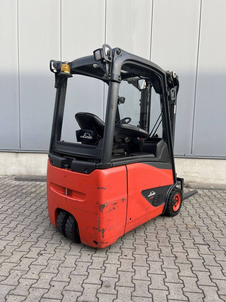 Linde E16H-02 (386) EVO - Chariot élévateur électrique: photos 2 Linde E16H-02 (386) EVO - Chariot élévateur électrique: photos 2