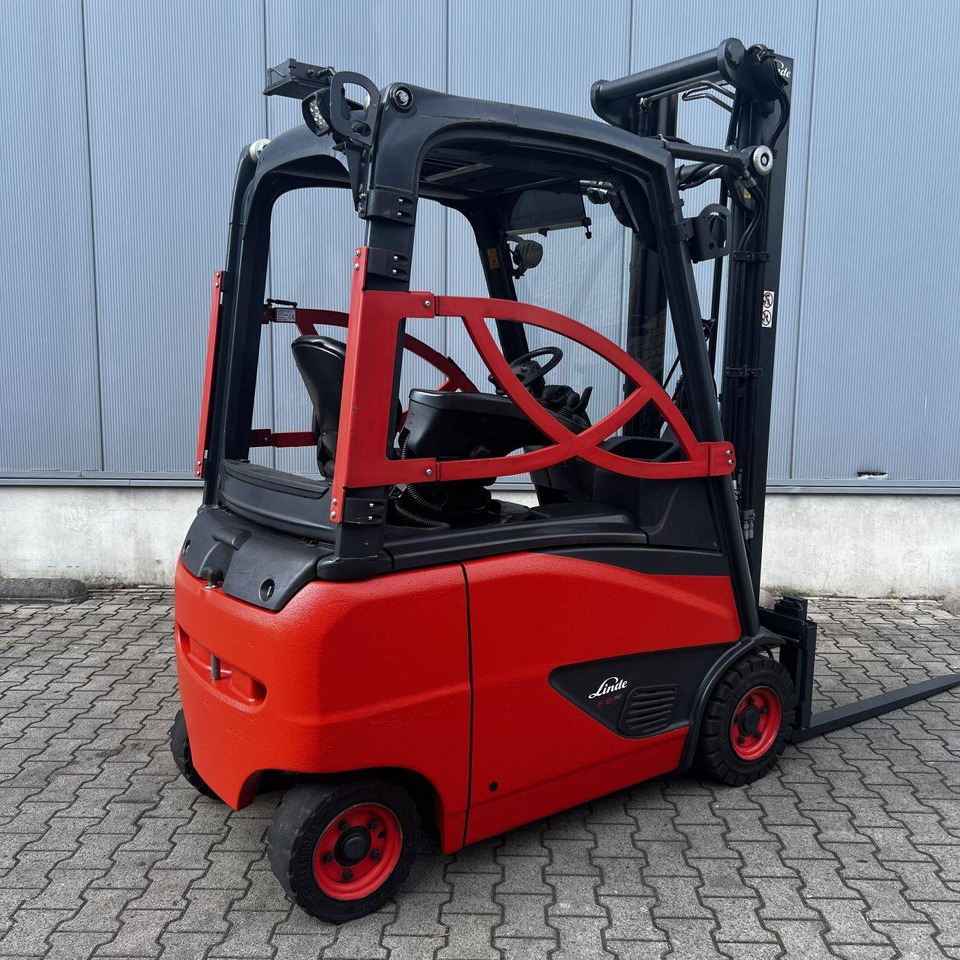 Linde E16PH-02 (386) EVO - Chariot élévateur électrique: photos 2 Linde E16PH-02 (386) EVO - Chariot élévateur électrique: photos 2