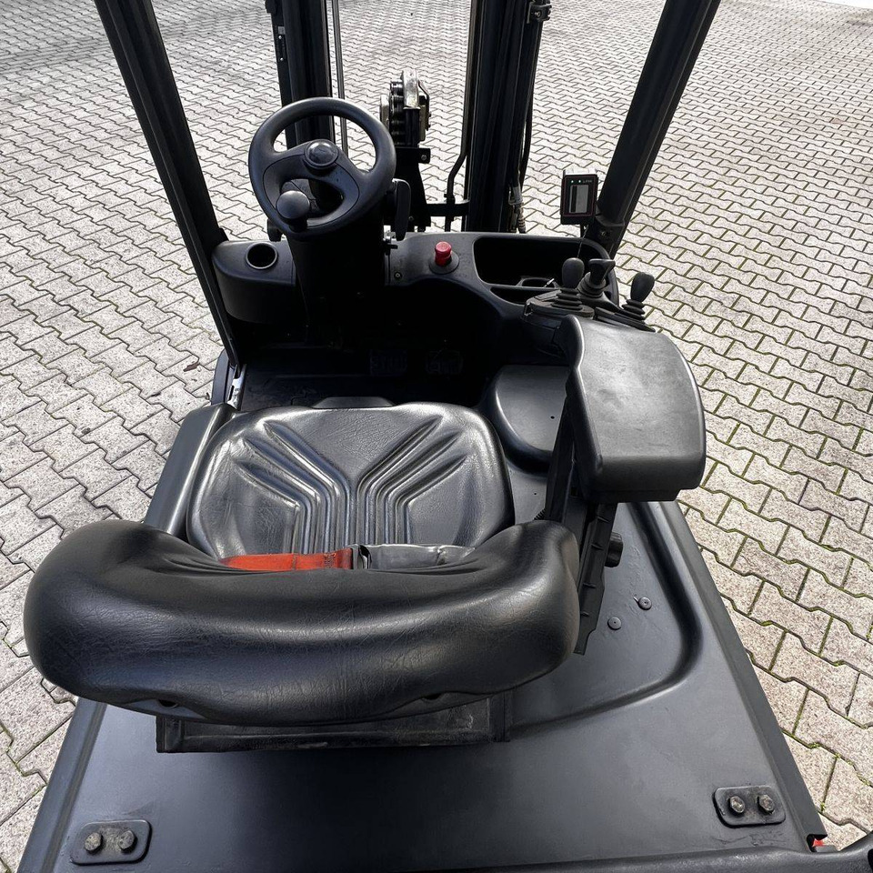 Linde E20L (386) - Chariot élévateur électrique: photos 3 Linde E20L (386) - Chariot élévateur électrique: photos 3