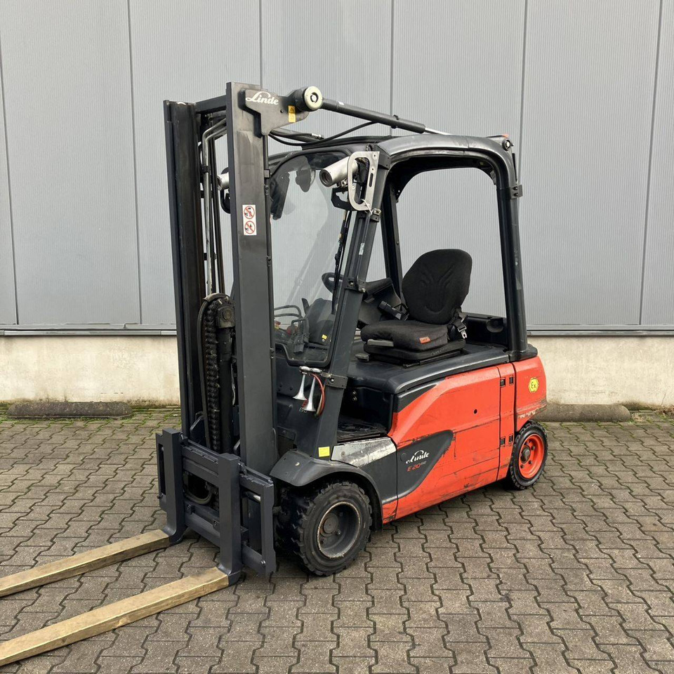 Linde E20PL (386-02) EVO EX - Chariot élévateur électrique: photos 1 Linde E20PL (386-02) EVO EX - Chariot élévateur électrique: photos 1