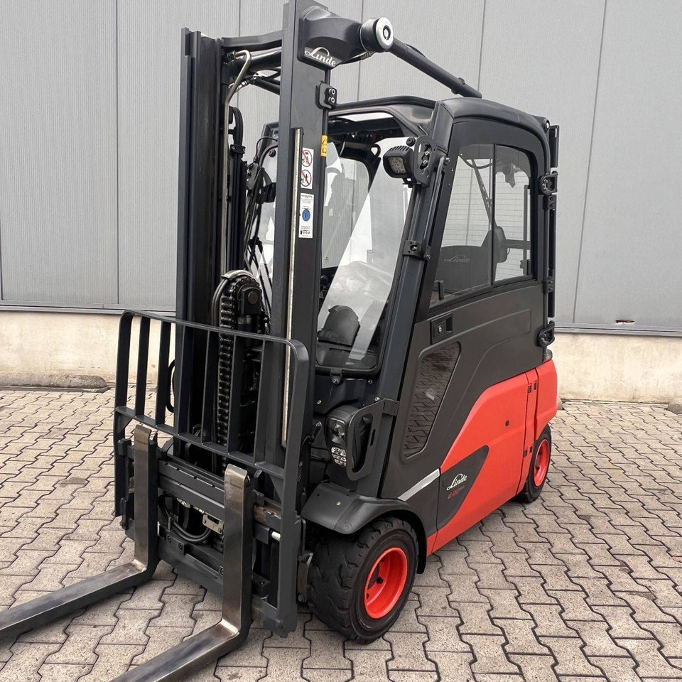 Linde E20PL (386-02) EVO - Chariot élévateur électrique: photos 1 Linde E20PL (386-02) EVO - Chariot élévateur électrique: photos 1