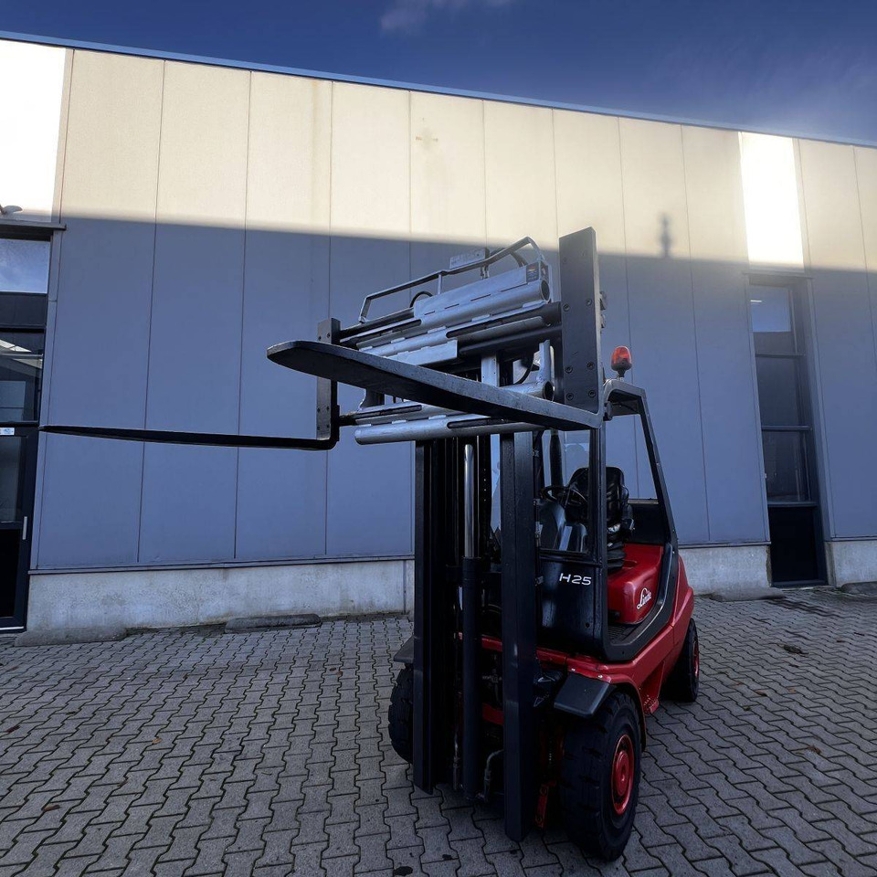 Chariot élévateur diesel Linde H25D (351-03): photos 17 Chariot élévateur diesel Linde H25D (351-03): photos 17