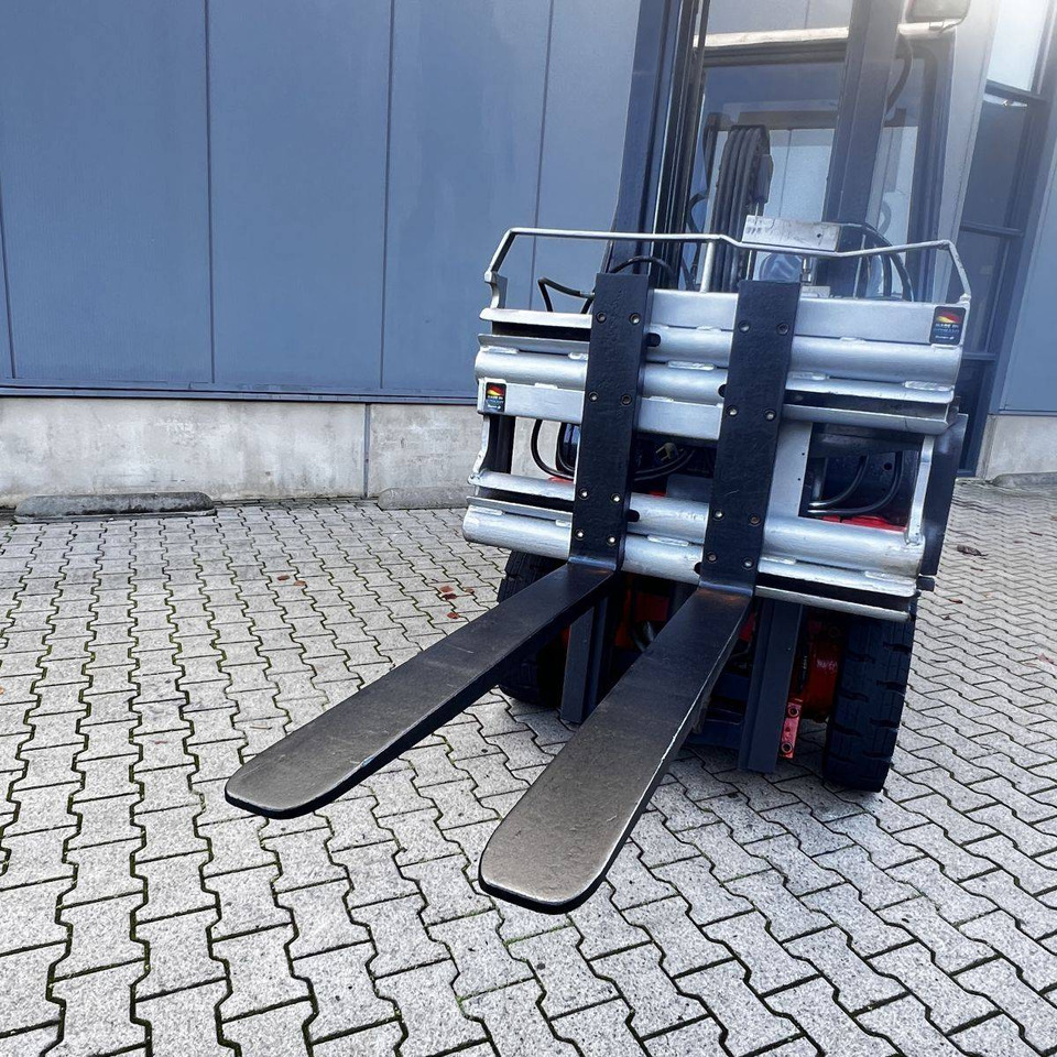 Chariot élévateur diesel Linde H25D (351-03): photos 14 Chariot élévateur diesel Linde H25D (351-03): photos 14