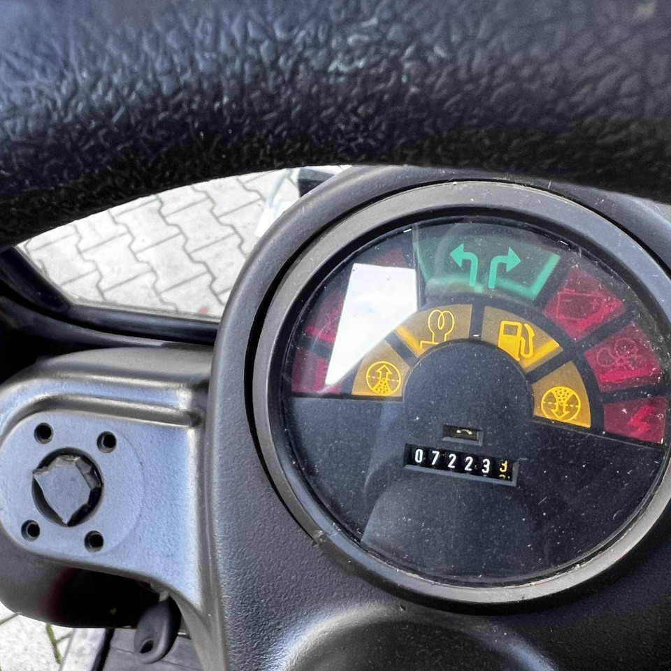 Chariot élévateur diesel Linde H25D (351-03): photos 7 Chariot élévateur diesel Linde H25D (351-03): photos 7